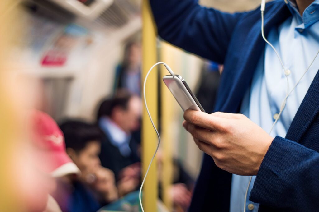 Top Podcasts that Will Boost Your Brand in 2016