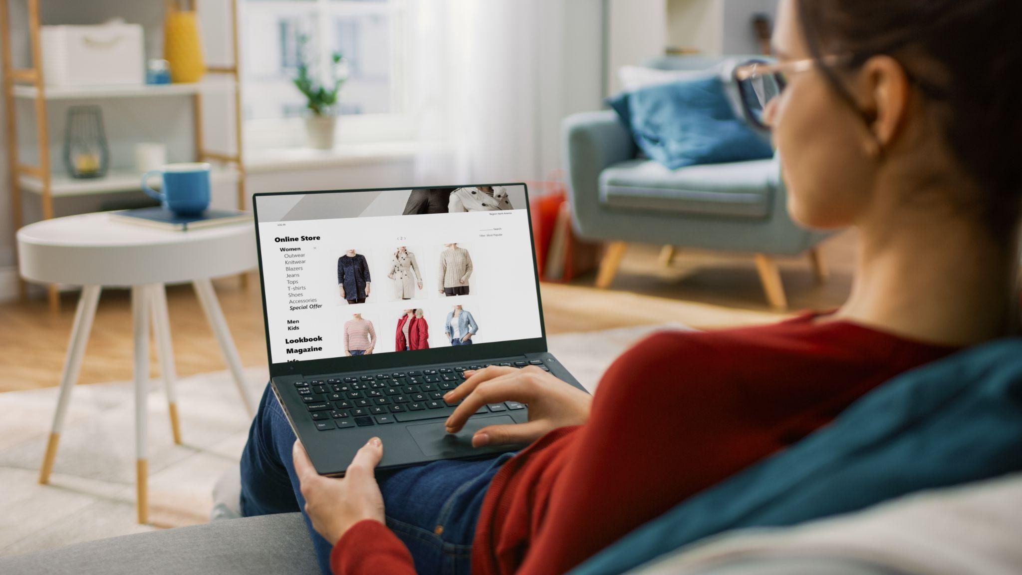 Online ecommerce clothing business